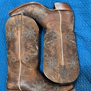 Hardly used has a scrape on the toe